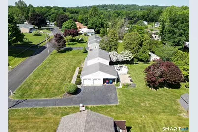 19 Zephyr Road, Trumbull, CT 06611 - Photo 4