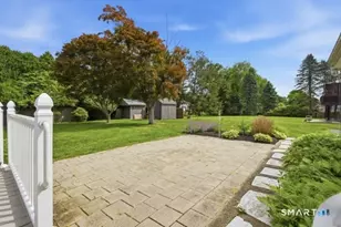 19 Zephyr Rd, Trumbull, CT 06611 - Photo 32