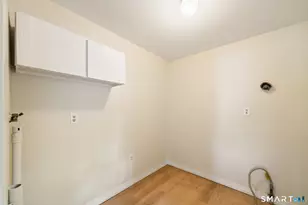 29 Sprague St, Waterbury, CT 06704 - Photo 8