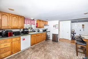 1563 Old N Colony Rd, Meriden, CT 06450 - Photo 6