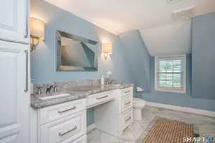 57 Woodridge Cir, West Hartford, CT 06107 - Photo 18