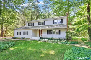 23 Berkshire Way, Simsbury, CT 06070 - Photo 1