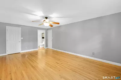 23 Berkshire Way, Simsbury, CT 06070 - Photo 20