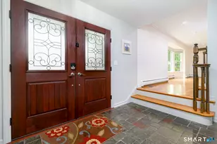44 Newfield Ct, Stamford, CT 06905 - Photo 2