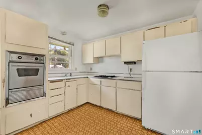 126 Beacon Hill Road, East Hartford, CT 06108 - Photo 8