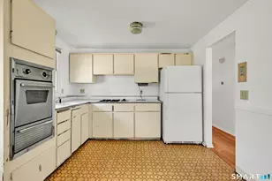 126 Beacon Hill Rd, East Hartford, CT 06108 - Photo 6