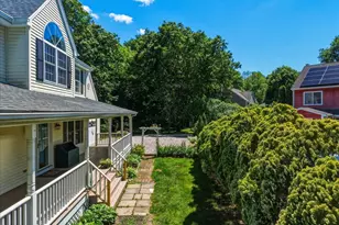 23 Swan Ln, Groton, CT 06355 - Photo 8