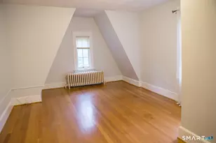 130 Marvelwood Dr, New Haven, CT 06515 - Photo 18