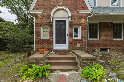 130 Marvelwood Drive, New Haven, CT 06515 - Photo 2