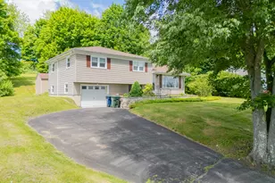 33 Kingswood Rd, Danbury, CT 06811 - Photo 2