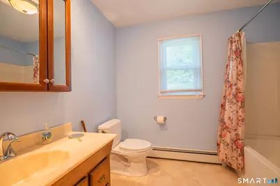 33 Kingswood Road, Danbury, CT 06811 - Photo 22