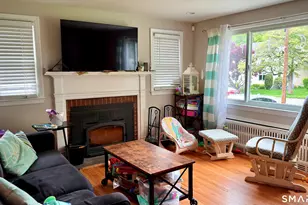 12 Rainbow Rd, Norwalk, CT 06851 - Photo 4