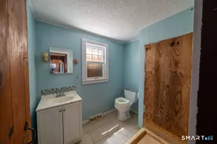 49 Meadow St, East Haven, CT 06512 - Photo 14