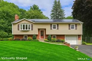 30 Lakeview Dr, Milford, CT 06460 - Photo 1