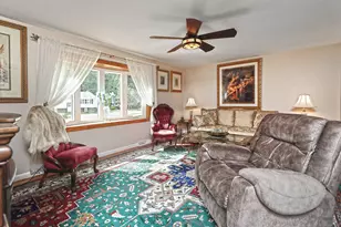 30 Lakeview Dr, Milford, CT 06460 - Photo 4