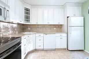 153 Penn Common, Milford, CT 06460 - Photo 6