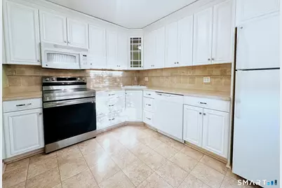 153 Penn Common #153, Milford, CT 06460 - Photo 4
