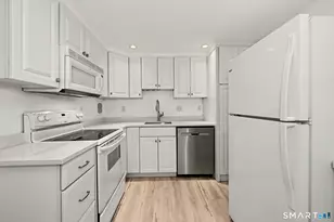 143 Hoyt St, Stamford, CT 06905 - Photo 10