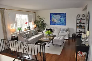 22 Essex Rd, Greenwich, CT 06831 - Photo 8