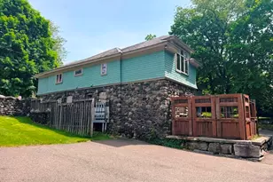 124 Pine St, Waterbury, CT 06710 - Photo 34