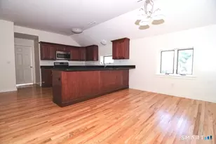 124 Pine St, Waterbury, CT 06710 - Photo 16