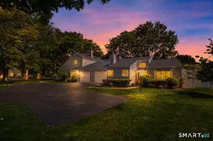 165 Salt Meadow Rd, Fairfield, CT 06824 - Photo 16