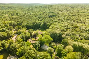 35 Woodridge Cir, Ledyard, CT 06335 - Photo 6