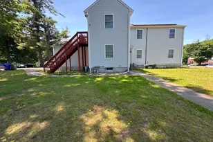 987 Silver Ln, East Hartford, CT 06118 - Photo 4