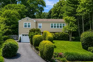 86 Sound Beach Ave Ext, Greenwich, CT 06878 - Photo 2