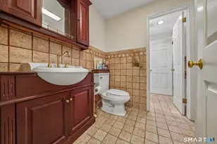 11 Stuart Dr, Greenwich, CT 06870 - Photo 10