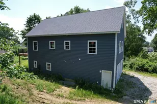 7 Larson St, Waterford, CT 06385 - Photo 8