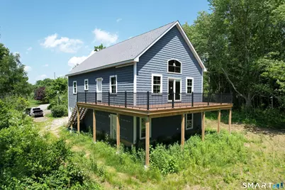 7 Larson Street, Waterford, CT 06385 - Photo 2