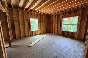 7 Larson St, Waterford, CT 06385 - Photo 14