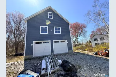 7 Larson Street, Waterford, CT 06385 - Photo 8