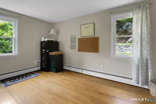 402 Wheeler Park Ave, Fairfield, CT 06825 - Photo 16