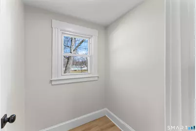 30 Oakwood Street, East Hartford, CT 06108 - Photo 14