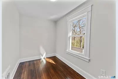 30 Oakwood Street, East Hartford, CT 06108 - Photo 18