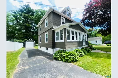 30 Oakwood Street, East Hartford, CT 06108 - Photo 2
