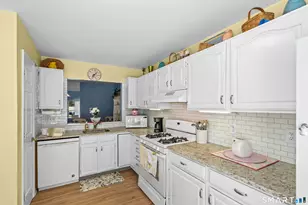 2003 Winslow Dr, Watertown, CT 06795 - Photo 10