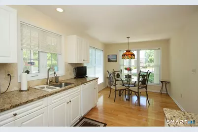 25 Hamden Hills Drive #23, Hamden, CT 06518 - Photo 10