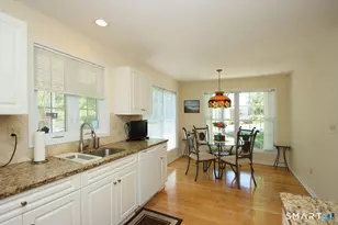 25 Hamden Hills Dr, Hamden, CT 06518 - Photo 10