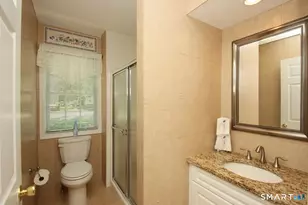 25 Hamden Hills Dr, Hamden, CT 06518 - Photo 22