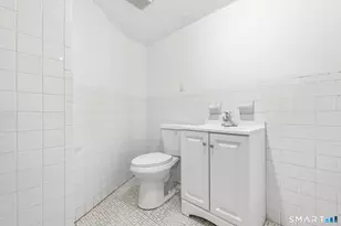 215 Wellington St, Stratford, CT 06615 - Photo 24