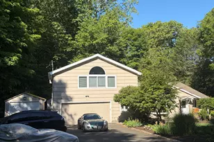 39 Cottage St, Monroe, CT 06468 - Photo 28