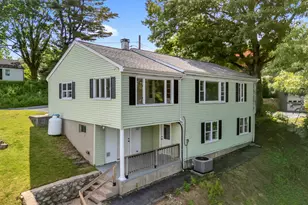 8 Cove View Dr, Waterford, CT 06375 - Photo 12