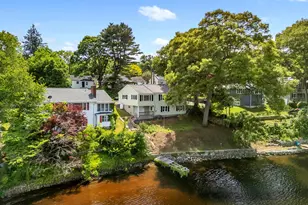 8 Cove View Dr, Waterford, CT 06375 - Photo 10