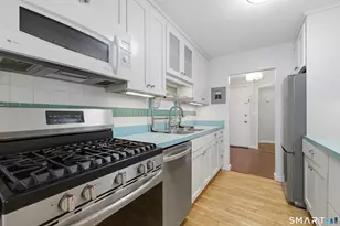 281 Gardner Ave, New London, CT 06320 - Photo 4