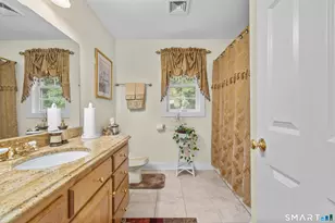 44 Sophia Ct, Meriden, CT 06450 - Photo 22