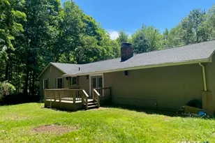 725 Georges Hill Rd, Southbury, CT 06488 - Photo 2