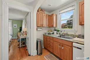 80 Leonard St, Stamford, CT 06906 - Photo 14